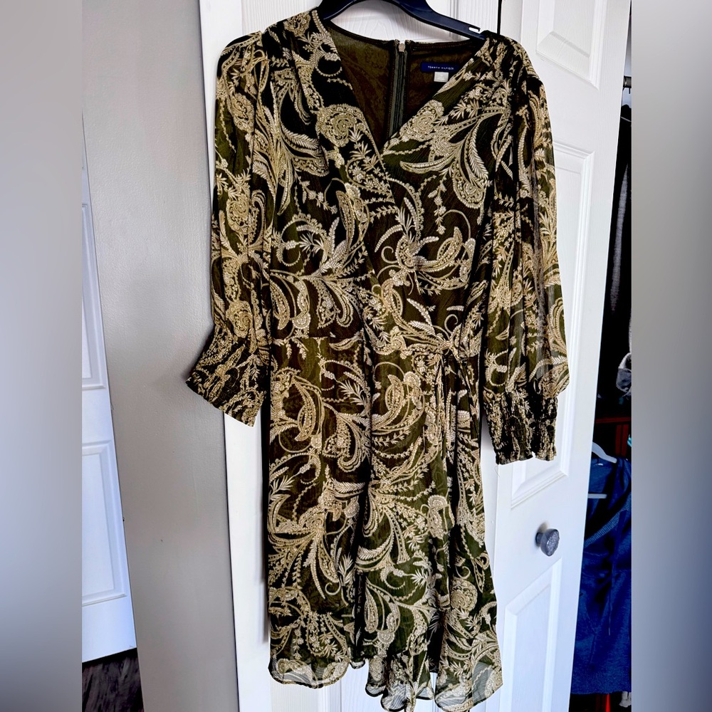 Tommy Hilfiger floaty green dress size 10 Never worn NWO tags